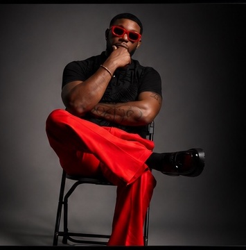 Kenneth Bowens, CEO and founder of KB Elite Photography